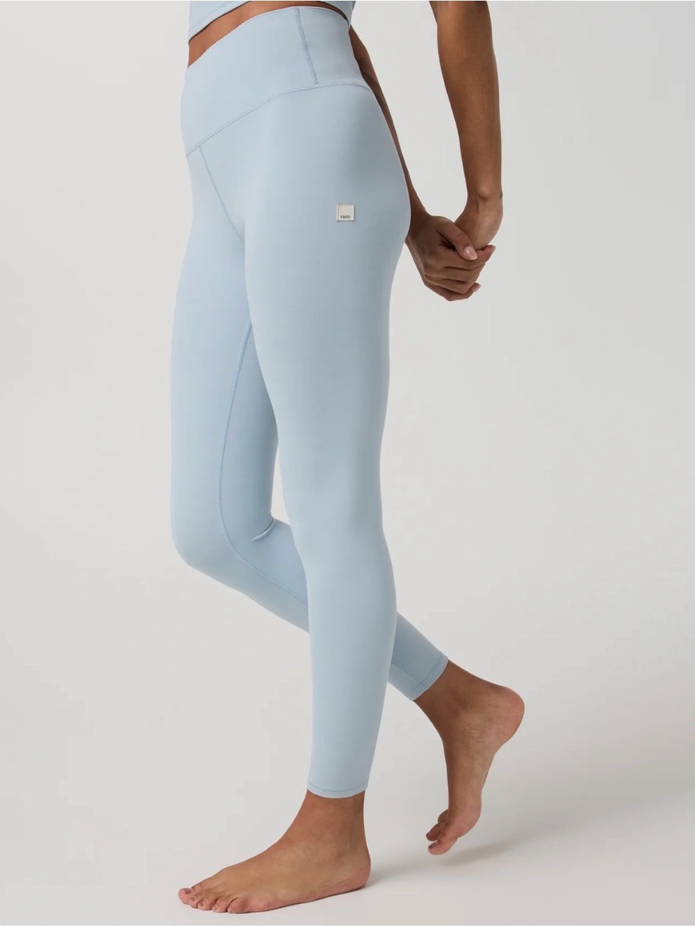 Vuori AllTheFeels Legging Size Small in Eggshell Blue